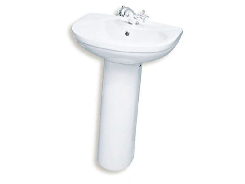 Умывальник "КОМФОРТ" с пьедесталом белый (г.Киров) - фото в Миди Лтд Изображение товара Умывальник "КОМФОРТ" с пьедесталом белый (г.Киров) в Миди Лтд