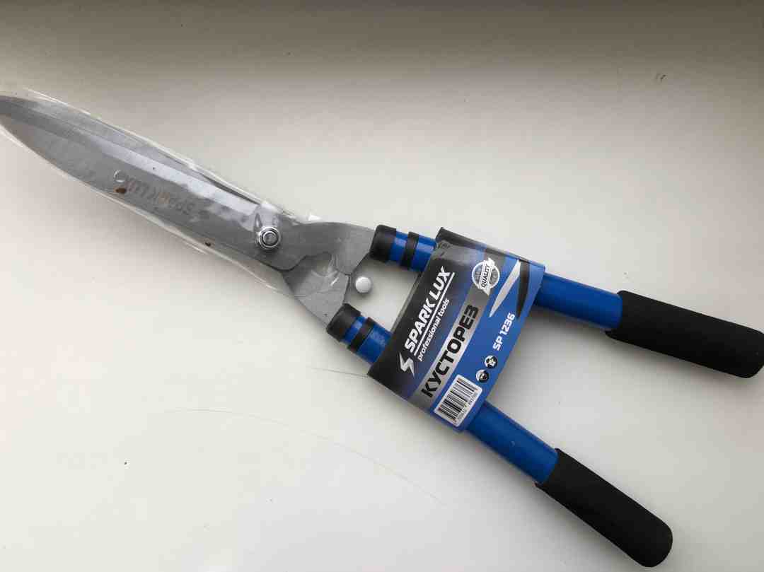 Кусторез SPARK LUX 730мм SP1236 - фото в Миди Лтд Изображение товара Кусторез SPARK LUX 730мм SP1236 в Миди Лтд