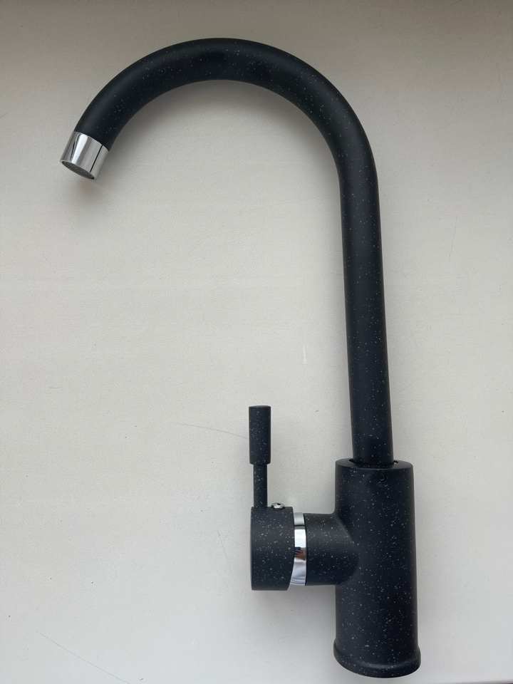 Изображение товара Смеситель для кухни без подводки Черный в Миди Лтд