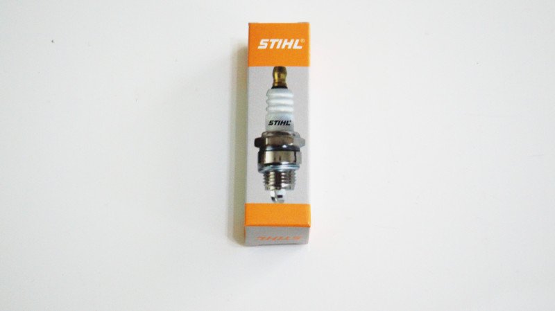 Изображение товара Свеча ШТИЛЬ (для бензопил и триммеров) в Миди Лтд