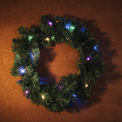 Изображение товара Венок рождественский СНОУ БУМ ПВХ 30см с гирляндой 30LED в Миди Лтд