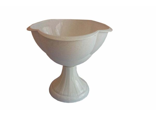 Кашпо на пьедестале 30,0л белое (5шт/уп) - фото в Миди Лтд Изображение товара Кашпо на пьедестале 30,0л белое (5шт/уп) в Миди Лтд