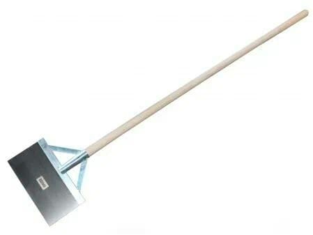 Шпатель-скребок ВОЛМА для полов на стержне - фото в Миди Лтд Изображение товара Шпатель-скребок ВОЛМА для полов на стержне в Миди Лтд